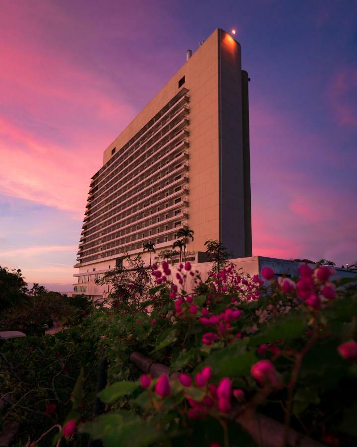 Pacific Star Resort & Spa Tamuning Exterior photo